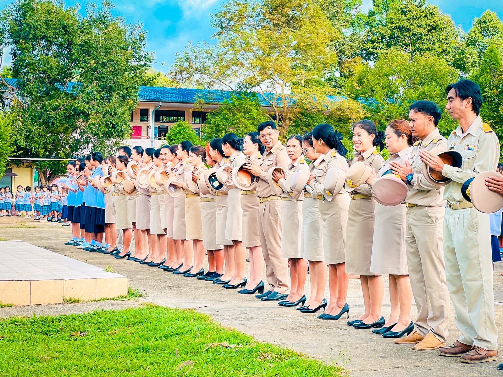 <div style='text-align:center;'>
						ชื่อไฟล์ : 1c9b387b488cb12bd3ca1c2f09a232911_2946380841.jpg <a href='img/article/art_1728006984/image/g/1c9b387b488cb12bd3ca1c2f09a232911_2946380841.jpg' target='_blank' style='color:$FFF !important;' download>Download</a></div>