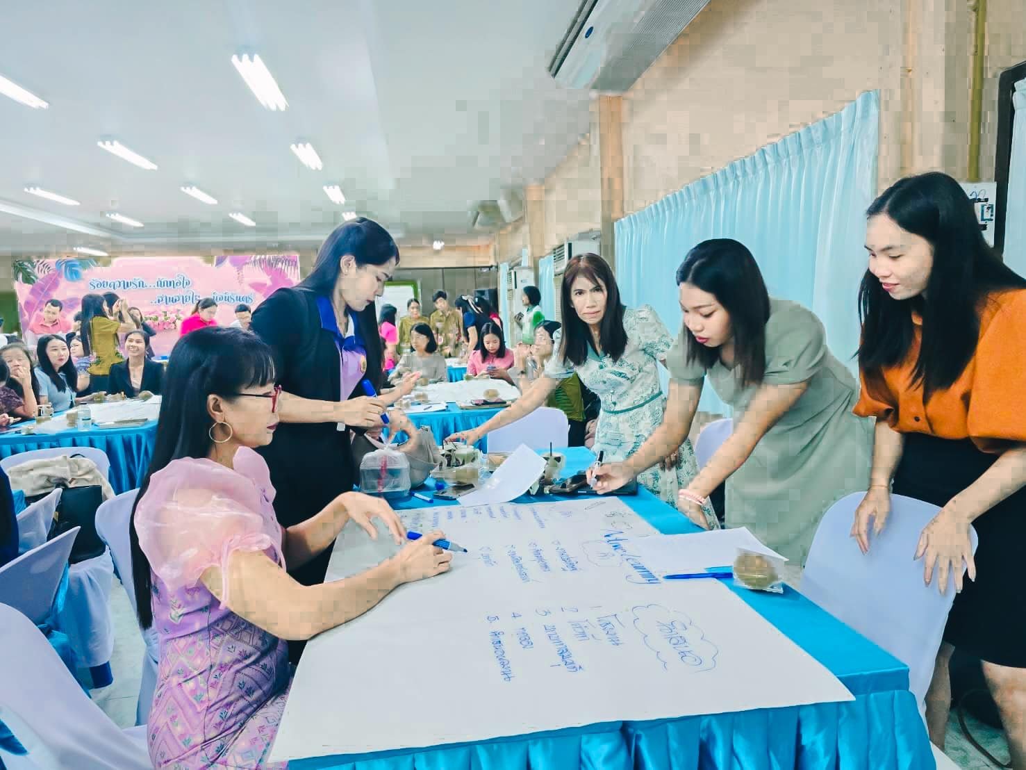 <div style='text-align:center;'>
						ชื่อไฟล์ : bef738e1b60ea0d8c717ada1b1e015601_2559709887.jpg <a href='img/article/art_1728007775/image/g/bef738e1b60ea0d8c717ada1b1e015601_2559709887.jpg' target='_blank' style='color:$FFF !important;' download>Download</a></div>